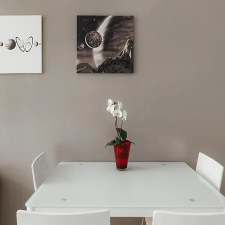 Sea Pearl Apartment